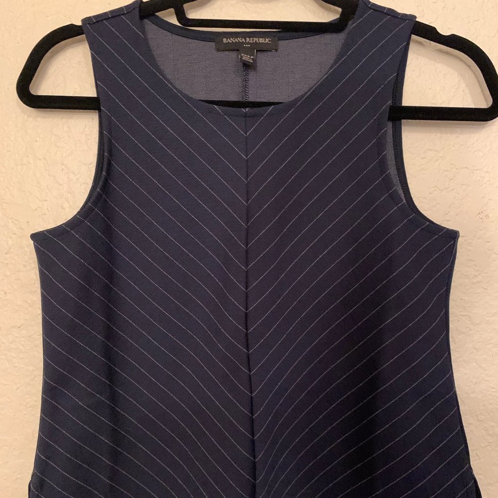 Navy Banana Republic sleeveless blouse